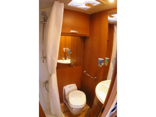 Elnagh Baron 47 D Transverse bunk bed, 2x air conditioning photo: 11