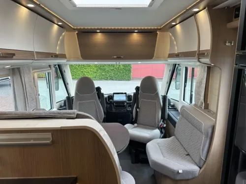 Carthago Malibu 490 I LE Upper cabinets, Lithium  photo: 10