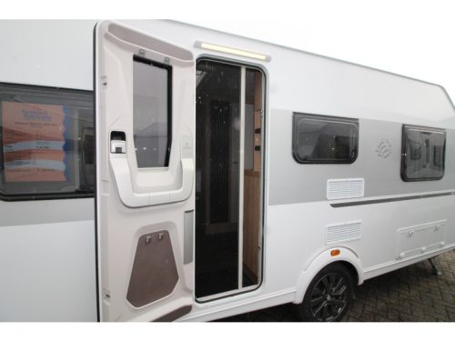 Knaus Sport 460 EU Single beds & GFK roof! photo: 18