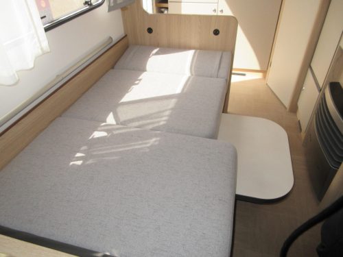 LMC Sassino 430 D VERY TIDY WITH AWNING photo: 6