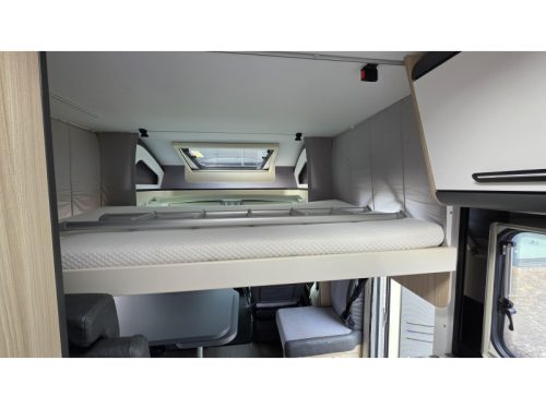 Sun Living S 70 SL single beds pop-top roof photo: 10