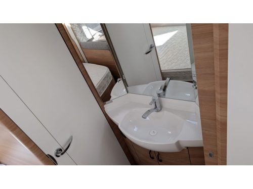 Hobby DE LUXE 400 SFE photo: 13