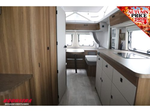 Eriba Touring 630 Legend Hefdak Luifel Dwarsbed Comfort Design Vloerverwarming foto: 9