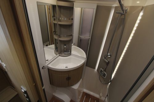 Niesmann-bischoff Smove 7.4 E photo: 11