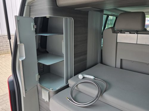 Volkswagen CALIFORNIA OCEAN VAN CONVERSION 150 HP AUTOMATIC ELECTRIC POP-TOP ROOF DETACHABLE TOWBAR PARKING HEATER SEAT HEATER photo: 6