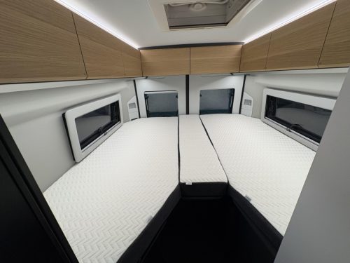 Adria Twin 640 SLB 60 Years / 180pk Automatik Foto: 15