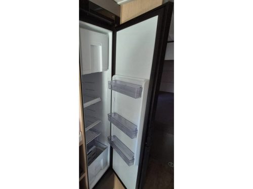 LMC Tourer Lift H 720 Airco, Cruise, Queens Bett + Hubdach Foto: 17