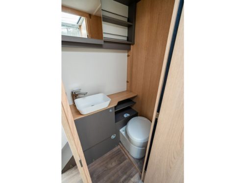 LMC Tourer Lift H 720 Teilintegriert| Automatik | 2x Klimaanlage | Markise | R&uuml;ckfahrkamera Foto: 12