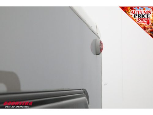 Eriba Nova Light 442 Elegance Awning Central kitchen Single beds LMV photo: 8