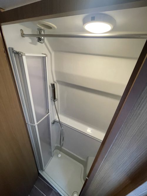 Adria Twin 640 SPX Querbett Solarmodul BEARLOCK EURO6 Foto: 10