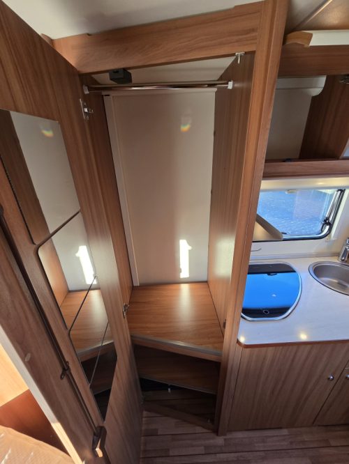 WEINSBERG TI 650 MFH Foto: 14