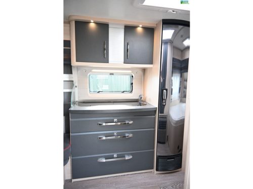 Hobby De Luxe 460UFe photo: 11