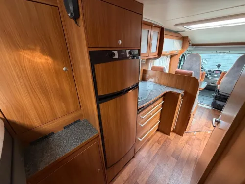 Dethleffs Esprit 6870 I GARAGE/GROSSES BETT/SCH Foto: 10