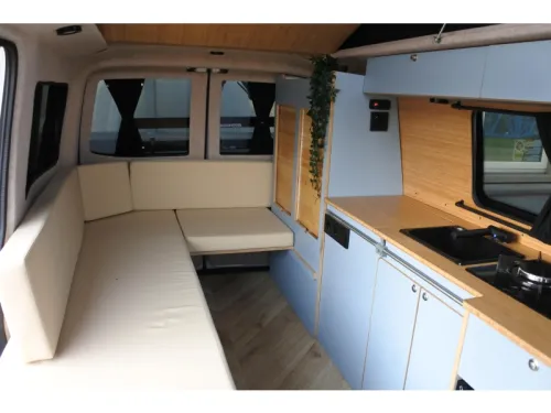 Volkswagen Transporter Kastenwagen 2022 59500km Foto: 1