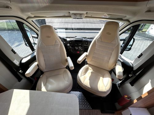 Carado T 135 French bed/2017/Euro6/Air conditioning photo: 13