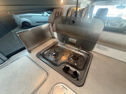 Westfalia ford nugget 4 slaapplaatsen airco hefdak lmv standkachel trekhaak zonnepaneel bearlock photo: 18