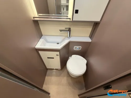B&uuml;rstner Lyseo Privilege TD 644 G Ger&auml;umige Rundsitzgruppe | Hubbett Foto: 13