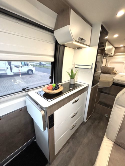 Adria Mooveo 63 EB 9-TRAPS AUTOMAAT ENKELE BEDDEN DAKAIRCO EURO6 photo : 6