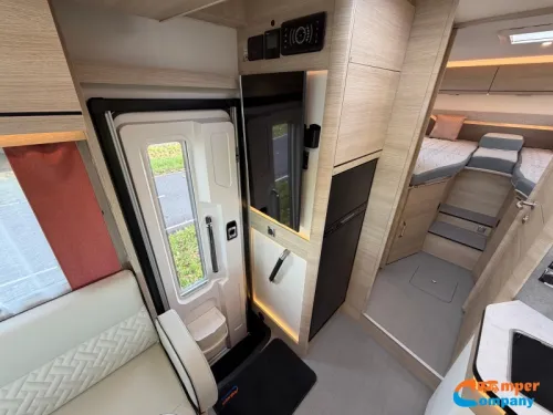 Rapido 666 F Single beds | Automatic photo: 12