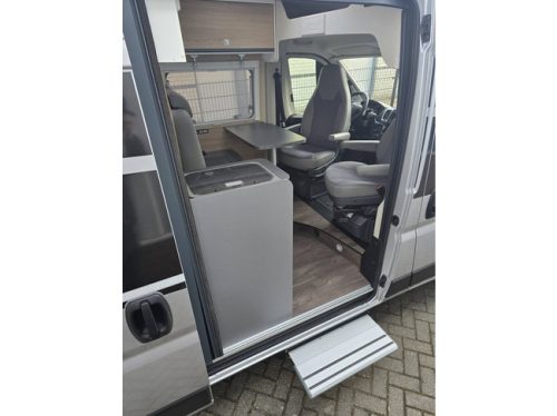 Sunlight CLIFF 600 EURO 6 ONLY 35,011 KM!! SOLAR PANEL LITHIUM AIR SUSPENSION TRANSVERSE BED SWIVEL SEATS photo: 14
