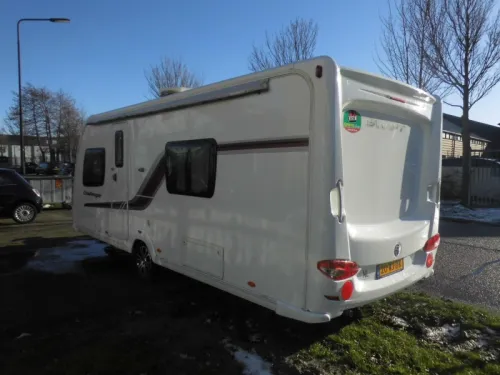 Swift Challenger 570 Satellite, awning and air conditioning photo: 1