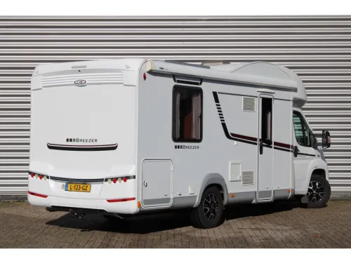 LMC Breezer Sportline 607 Fiat 150PS Anh&auml;ngerkupplung Foto: 2