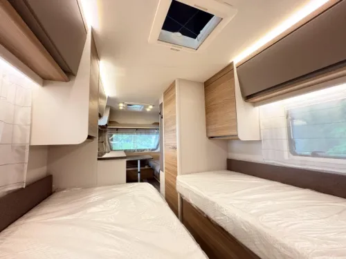 Dethleffs Nomad 460 EL single beds / external gas photo: 11