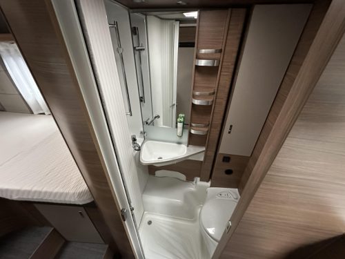 Knaus L!ve I 650 MEG AUTOMAAT 180PK Foto: 14