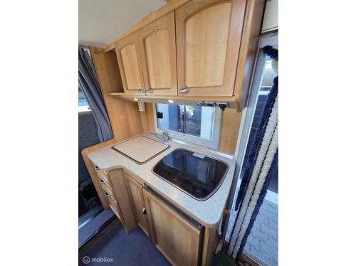 B&uuml;rstner T600 Teilintegriert 2000 ☆TV, Cruise, Festbett☆ Foto: 15