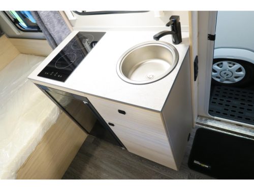 Weinsberg CaraLife 390 QD AIRCO+RANGIERHILFE+KASSETTENMARKISE. Foto: 11