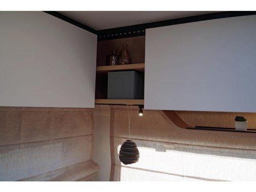 LMC Style 440 D model 2027, French bed photo: 36