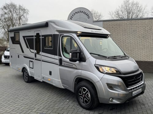 Adria Compact Supreme DL 180 pk AUTOMAAT 9-Traps Euro6 Fiat Ducato **Bomvol opties/Face to Face/Enkele lengtebedden/4 zitplaatsen/4 sl foto: 3