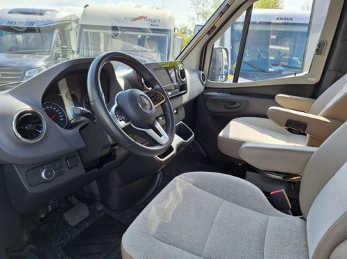 Hymer B-MC T 580 2 SINGLE BEDS+LEVELSYST photo: 4