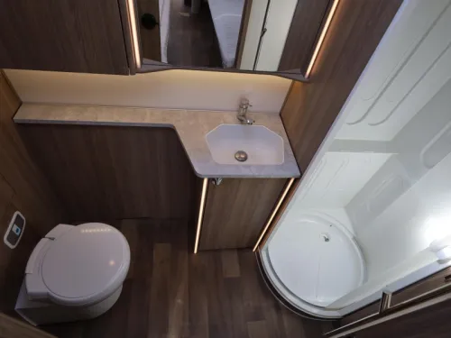Kabe Imperial 740 TDL FK King Size u.a. Dachklimaanlage Niveausystem Foto: 14