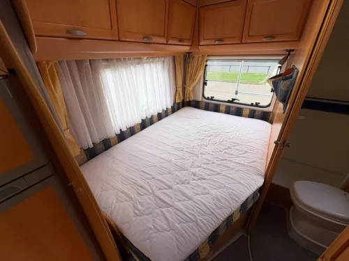 Hymer Tramp 655 Airco,Topindeling,Festbett  Foto: 18
