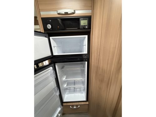 Adria Matrix Axess 670 SL photo: 18