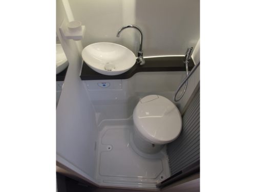 Adria Twin Plus 540 SP Thule Demo Van Foto: 16