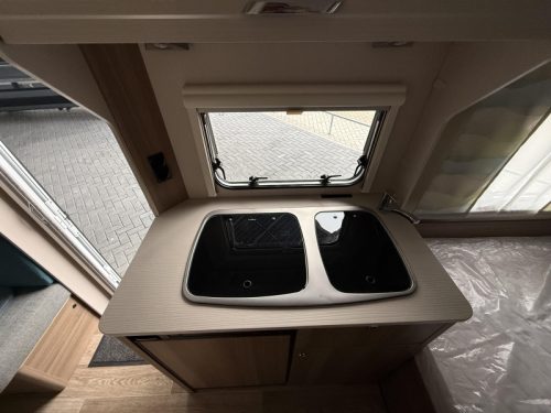 Dethleffs C'Joy 460 LE single beds and mover photo: 4