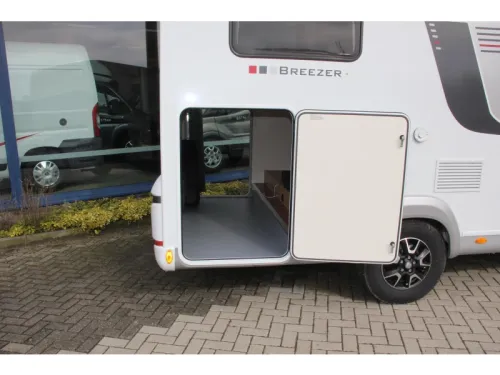 LMC Breezer 6 Pers/ Automaat photo: 12