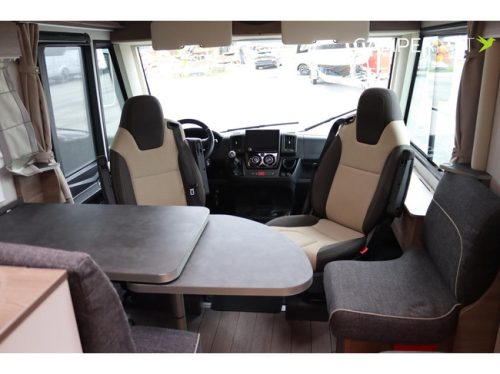Knaus Live I 650 MEG 140pk 2.3 Multijet | Elektrischer Fahrradtr&auml;ger | Maxxfan | R&uuml;ckfahrkamera | L&auml;ngsbetten | Kein Hubbett | 6.97 Foto: 8