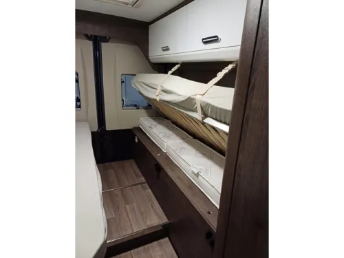 Benimar Benivan 160 PS NOW WITH &euro;14,000 DISCOUNT photo: 10