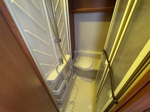 Caravelair Venicia 480 photo: 8