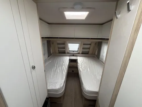 Hobby De Luxe 540 UL 1800kg-bedvebred-reswiel Foto: 7