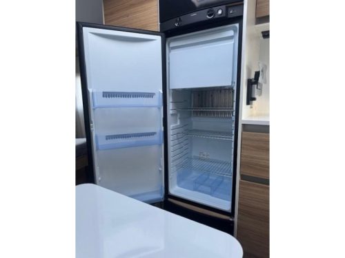 Adria Altea 542 PH Klimaanlage Rangierhilfe Rolltorvordach  Foto: 17