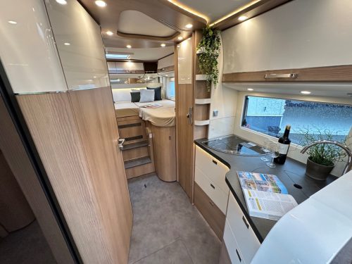 Malibu By Carthago T460 LE photo: 3