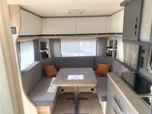 Hobby De Luxe 540 UL photo: 4