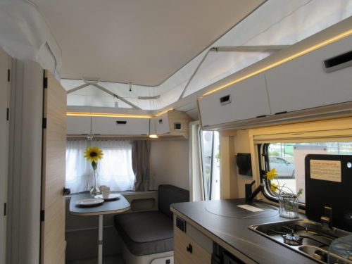 Eriba Touring 530 !! NEU BEI CAMPOLIFE !! Foto: 4