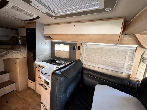 HYMER BMCI 600 White Line Full Options /Sistema de nivelaci&oacute;n foto: 38