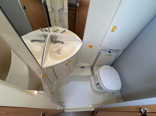 Knaus S&uuml;dwind 450 TU foto: 9
