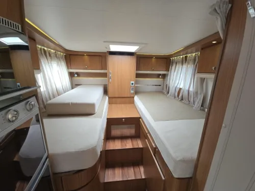 Hymer T 674 SL Star Edition 2010 photo: 18